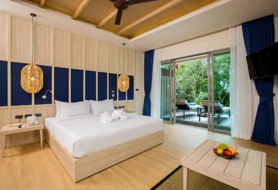Chambre Deluxe Double ou Lits Jumeaux avec Accès à la Piscine — Mandarava Resort and Spa, Karon Beach